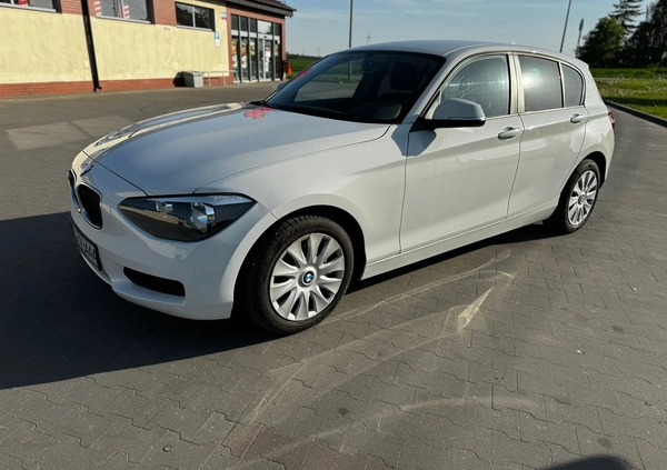 BMW Seria 1 cena 29500 przebieg: 204500, rok produkcji 2012 z Wąbrzeźno małe 154